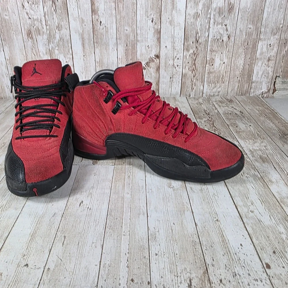 Air Jordan 12 Retro Gym Red Suede Sneakers Black Sole Mens Size 9.5‎